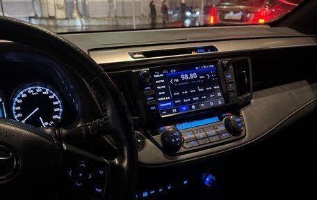 Toyota RAV4, 2016 год, 2 300 000 рублей, 7 фотография