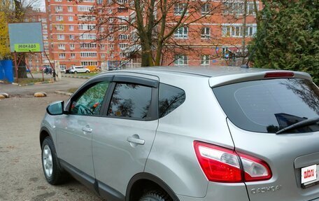 Nissan Qashqai, 2011 год, 900 000 рублей, 2 фотография