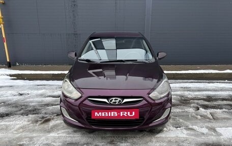 Hyundai Solaris II рестайлинг, 2011 год, 545 000 рублей, 2 фотография