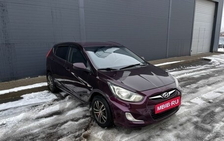 Hyundai Solaris II рестайлинг, 2011 год, 545 000 рублей, 3 фотография