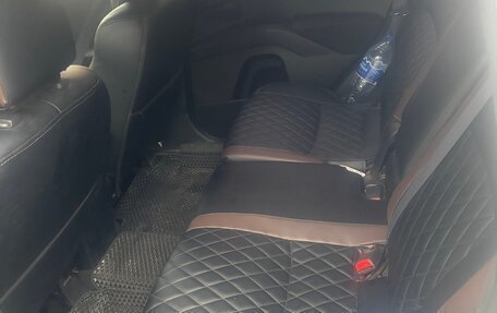 Mitsubishi Outlander III рестайлинг 3, 2011 год, 950 000 рублей, 12 фотография