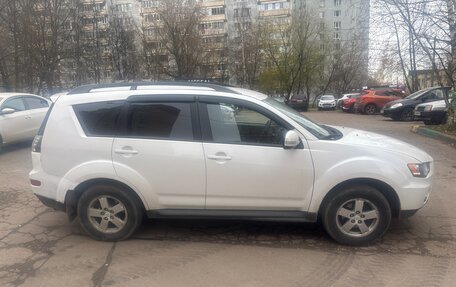 Mitsubishi Outlander III рестайлинг 3, 2011 год, 950 000 рублей, 5 фотография