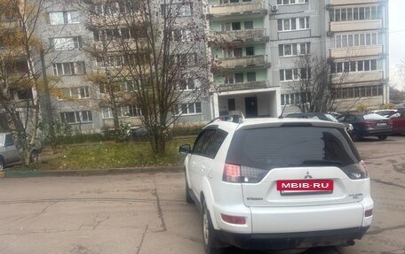 Mitsubishi Outlander III рестайлинг 3, 2011 год, 950 000 рублей, 7 фотография