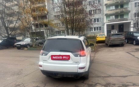 Mitsubishi Outlander III рестайлинг 3, 2011 год, 950 000 рублей, 6 фотография