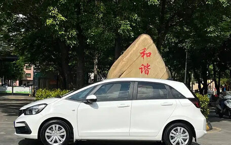 Honda Fit, 2022 год, 980 000 рублей, 7 фотография