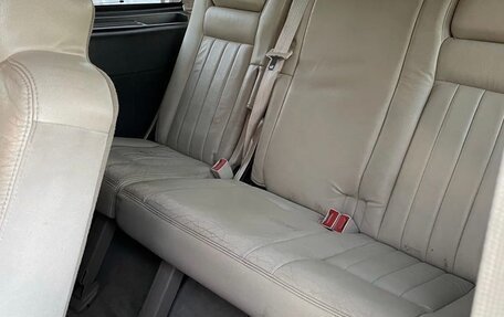 Lincoln Navigator, 2002 год, 800 000 рублей, 10 фотография