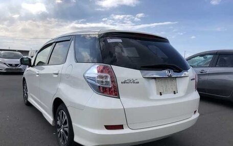 Honda Fit Shuttle I рестайлинг, 2015 год, 740 000 рублей, 3 фотография