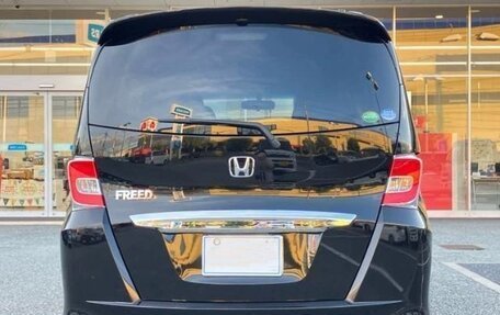 Honda Freed I, 2016 год, 759 000 рублей, 3 фотография