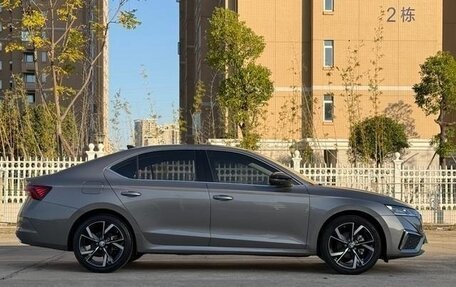 Skoda Octavia IV, 2021 год, 2 000 000 рублей, 8 фотография