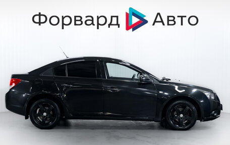 Chevrolet Cruze II, 2010 год, 599 900 рублей, 8 фотография