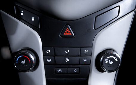 Chevrolet Cruze II, 2010 год, 599 900 рублей, 21 фотография