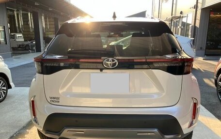 Toyota Yaris Cross, 2022 год, 1 598 000 рублей, 5 фотография