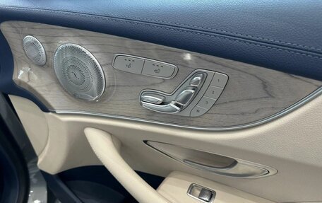 Mercedes-Benz E-Класс, 2019 год, 4 350 000 рублей, 12 фотография