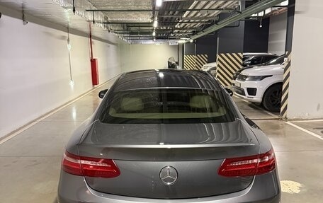 Mercedes-Benz E-Класс, 2019 год, 4 350 000 рублей, 4 фотография