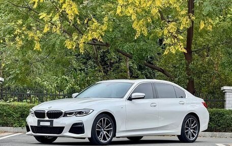 BMW 3 серия, 2022 год, 2 800 000 рублей, 1 фотография