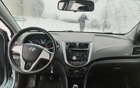 Hyundai Solaris II рестайлинг, 2011 год, 499 000 рублей, 9 фотография