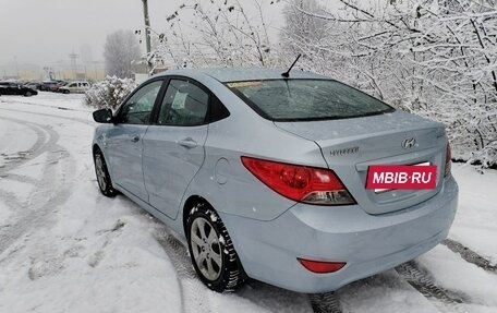 Hyundai Solaris II рестайлинг, 2011 год, 499 000 рублей, 4 фотография