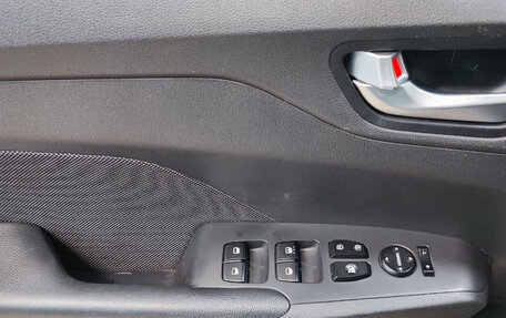 Hyundai Solaris II рестайлинг, 2017 год, 1 390 000 рублей, 14 фотография