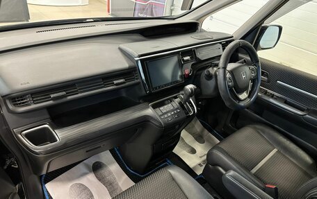 Honda Stepwgn IV, 2015 год, 1 949 000 рублей, 13 фотография