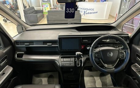 Honda Stepwgn IV, 2015 год, 1 949 000 рублей, 16 фотография