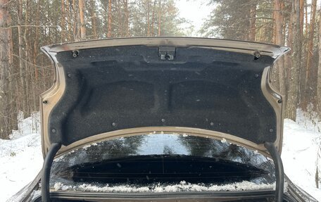 Toyota Avensis III рестайлинг, 2004 год, 630 000 рублей, 7 фотография