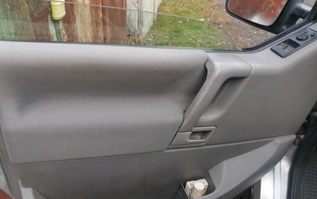 Volkswagen Transporter T4, 2002 год, 1 100 000 рублей, 5 фотография