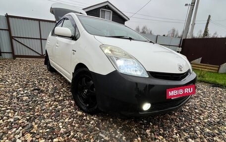 Toyota Prius, 2008 год, 650 000 рублей, 5 фотография