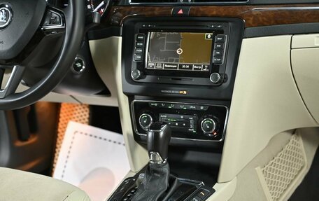 Skoda Superb III рестайлинг, 2014 год, 1 095 000 рублей, 12 фотография