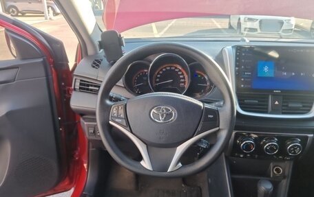 Toyota Yaris XP150 рестайлинг, 2022 год, 1 035 325 рублей, 8 фотография