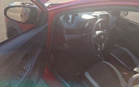 Toyota Yaris XP150 рестайлинг, 2022 год, 1 035 325 рублей, 11 фотография