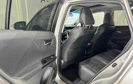 Toyota Venza, 2022 год, 3 970 000 рублей, 17 фотография