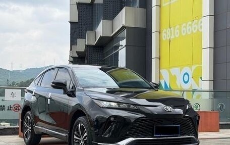Toyota Venza, 2022 год, 3 130 000 рублей, 3 фотография
