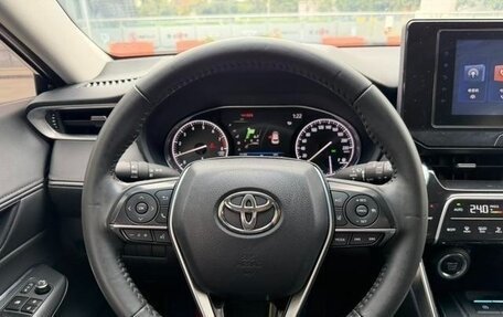 Toyota Venza, 2022 год, 3 130 000 рублей, 14 фотография