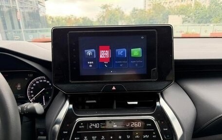 Toyota Venza, 2022 год, 3 130 000 рублей, 13 фотография