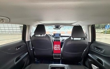 Toyota Venza, 2022 год, 3 130 000 рублей, 28 фотография