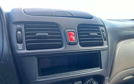 Nissan Almera, 2000 год, 189 000 рублей, 13 фотография