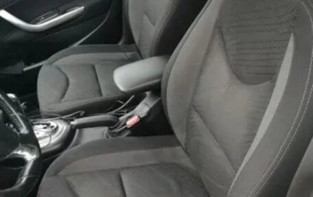 Peugeot 408 I рестайлинг, 2014 год, 610 000 рублей, 7 фотография