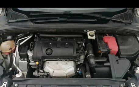 Peugeot 408 I рестайлинг, 2014 год, 610 000 рублей, 19 фотография