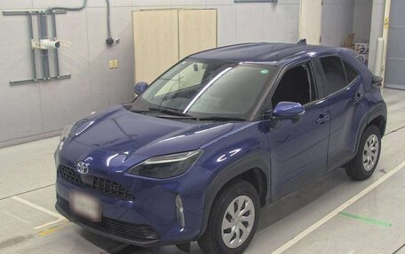 Toyota Yaris Cross, 2021 год, 1 200 000 рублей, 2 фотография