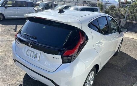 Toyota Aqua, 2025 год, 2 460 000 рублей, 4 фотография