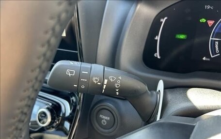 Toyota Aqua, 2025 год, 2 460 000 рублей, 27 фотография