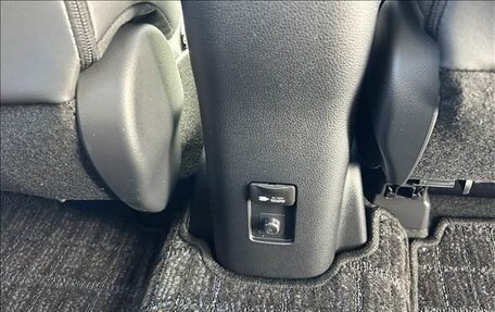 Toyota Aqua, 2025 год, 2 460 000 рублей, 34 фотография