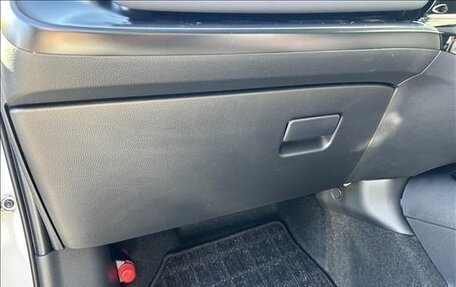 Toyota Aqua, 2025 год, 2 460 000 рублей, 31 фотография