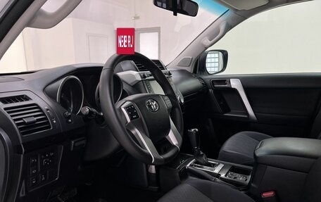 Toyota Land Cruiser Prado 150 рестайлинг 2, 2014 год, 3 500 000 рублей, 9 фотография