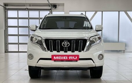 Toyota Land Cruiser Prado 150 рестайлинг 2, 2014 год, 3 500 000 рублей, 2 фотография