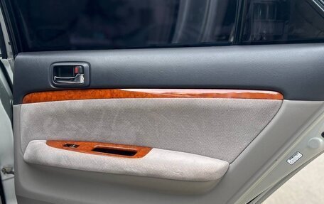 Toyota Mark II IX (X110), 2004 год, 670 000 рублей, 18 фотография