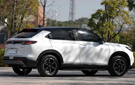 Honda Vezel, 2024 год, 2 466 000 рублей, 4 фотография