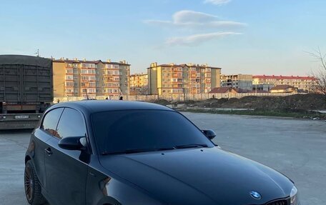 BMW 1 серия, 2007 год, 780 000 рублей, 8 фотография