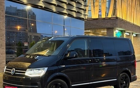 Volkswagen Multivan T6 рестайлинг, 2016 год, 3 250 000 рублей, 1 фотография