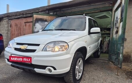 Chevrolet Niva I рестайлинг, 2014 год, 599 000 рублей, 2 фотография